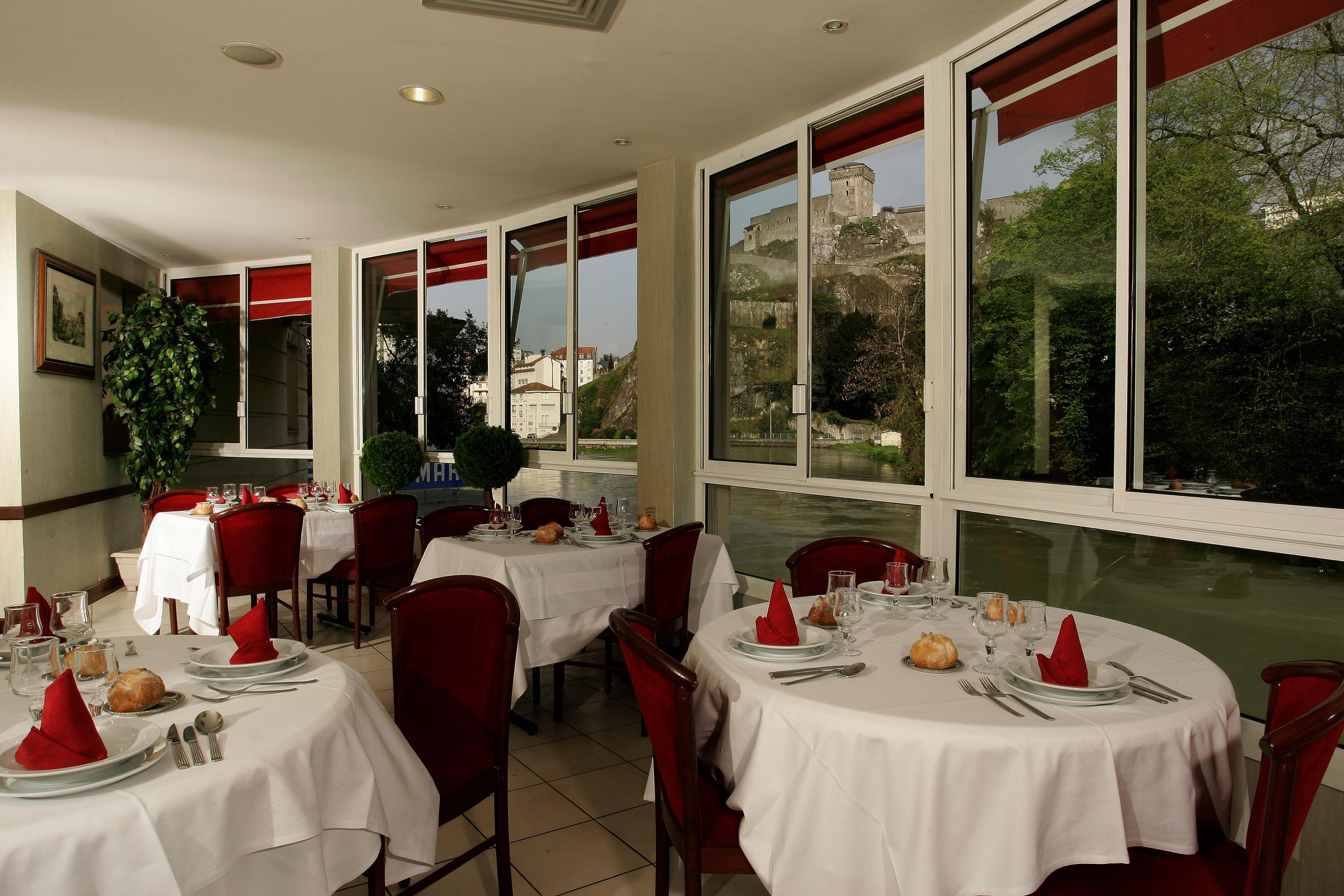 Hotel La Solitude Lourdes Restaurant photo