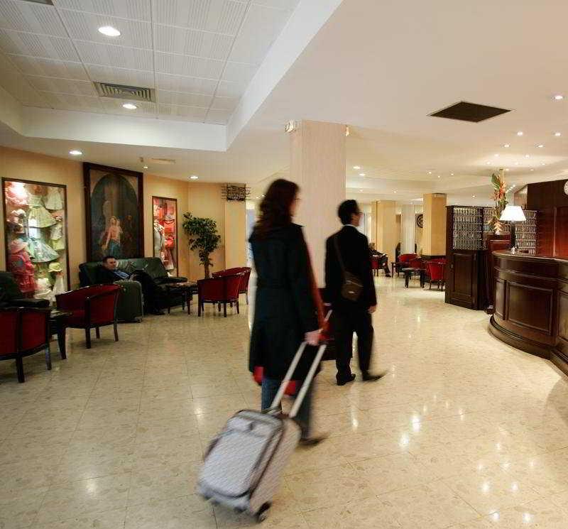 Hotel La Solitude Lourdes Interior photo